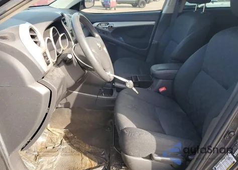 2009 Toyota Corolla Matrix S z USA, uszkodzony, nr VIN 2T1LE40E29C005964